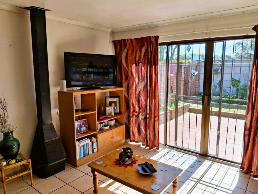 3 Bedroom Property for Sale in Eden Park Western Cape